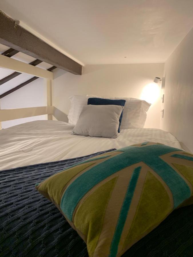 Stunning Barn Private Hot Tub Malvern & Worcester Sleeps 6 Exterior photo